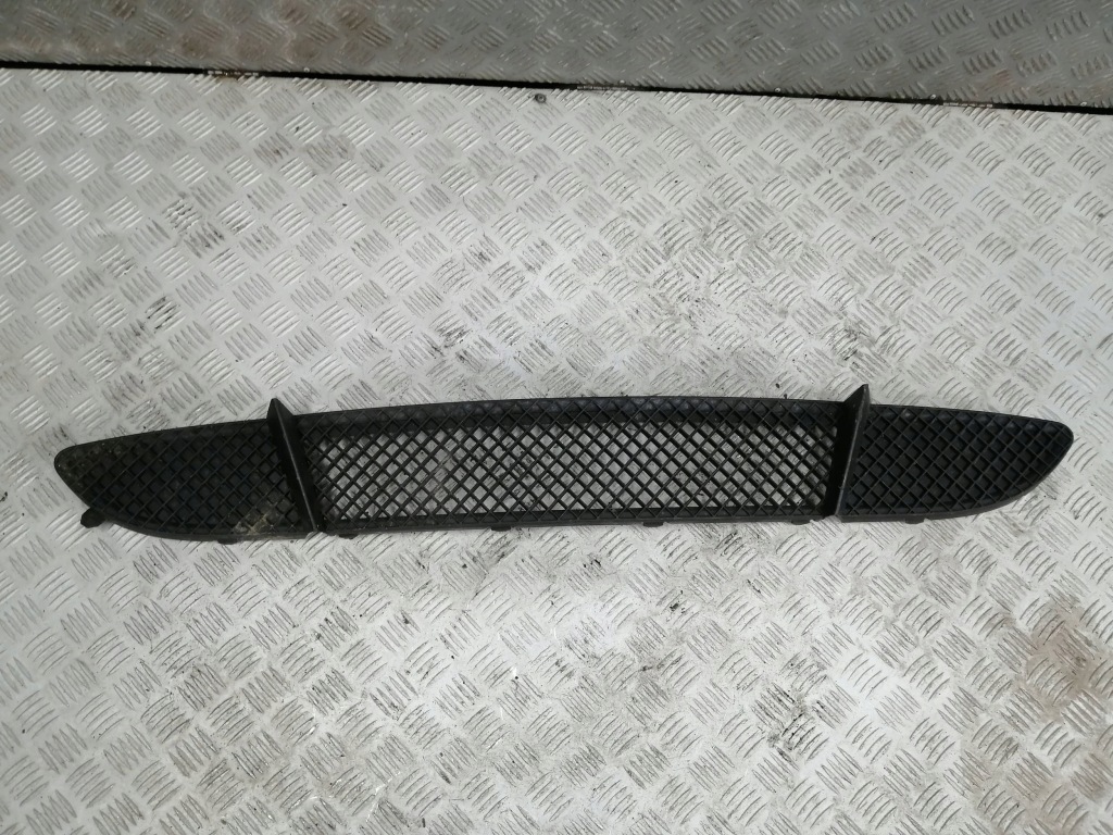 Купити Ww решітка бампера перед bmw 1 51117131690a