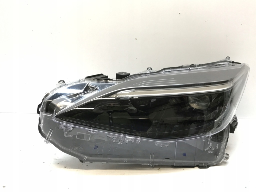 фото №1, Лампа перед передняя левая toyota yaris cross 0d-312