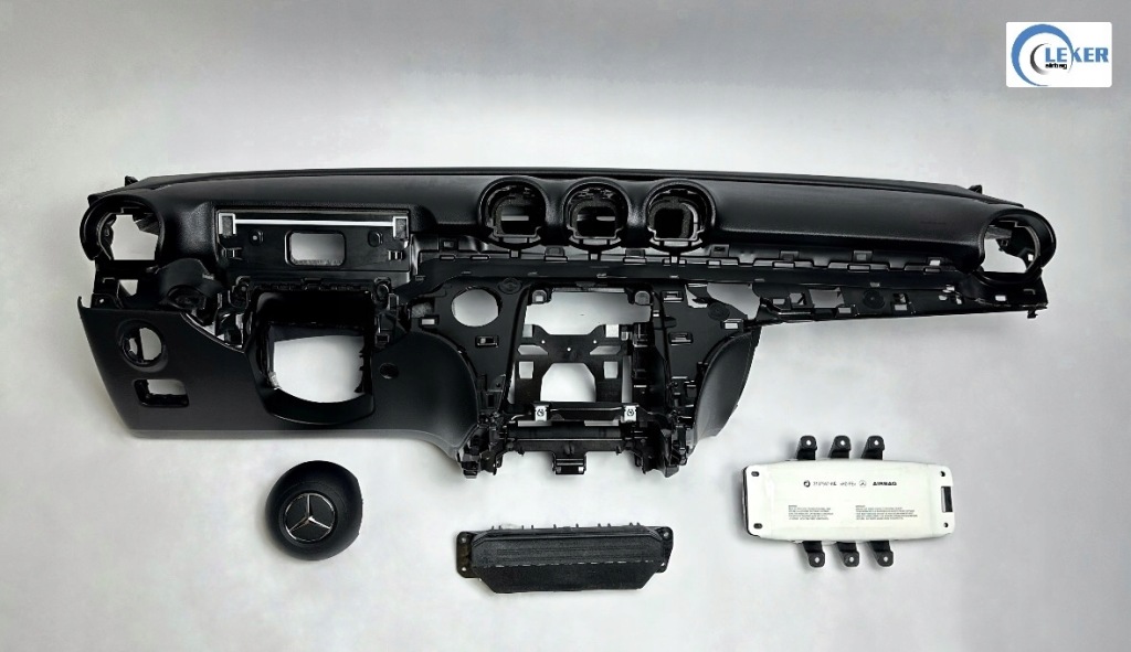 фото №1, Mercedes c-klasa w206 комплект панель приладів консоль подушка безпеки