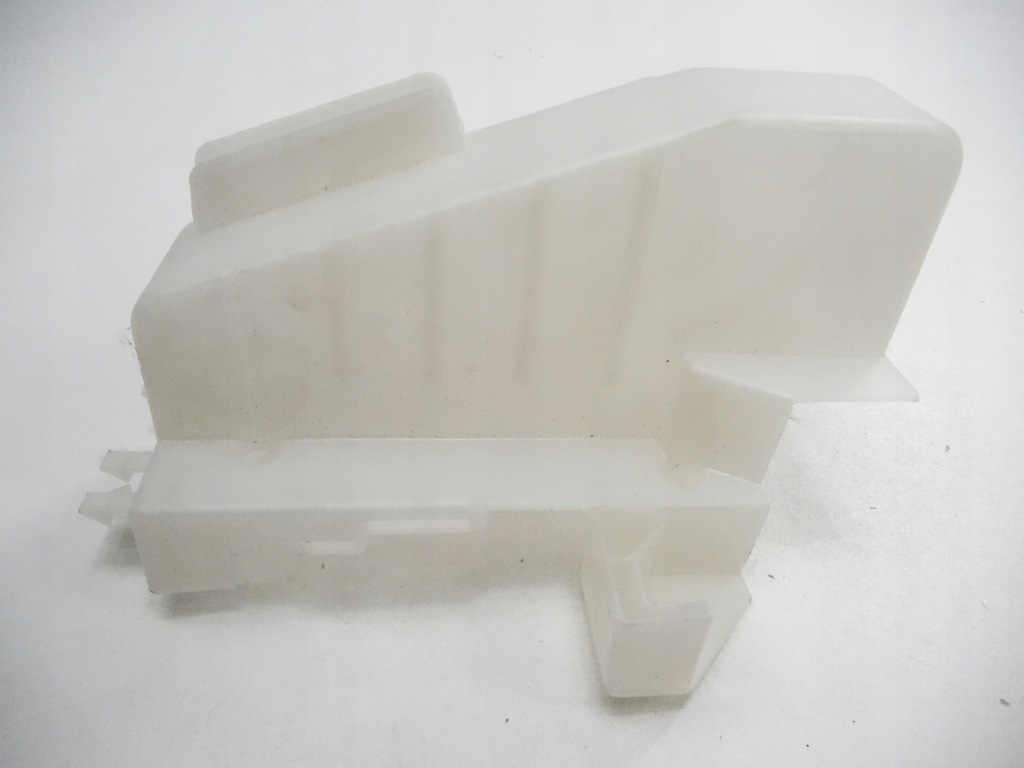 фото №6, Замок двері правий перед mazda 121 оригінальний номер 1e01-58-310