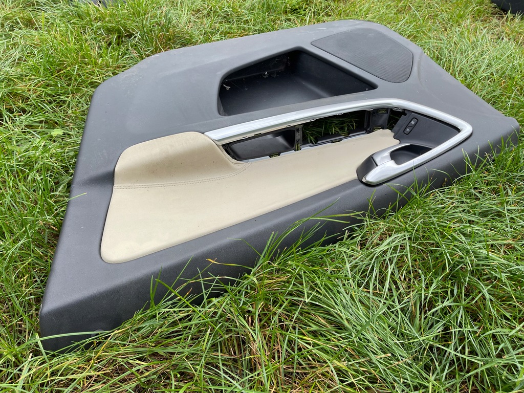 фото №4, Volvo xc60 i lift обивка дверь правый перед