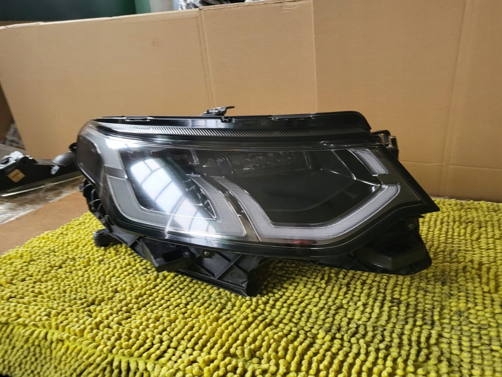 фото №15, Land rover discovery sport lift правая лампа led