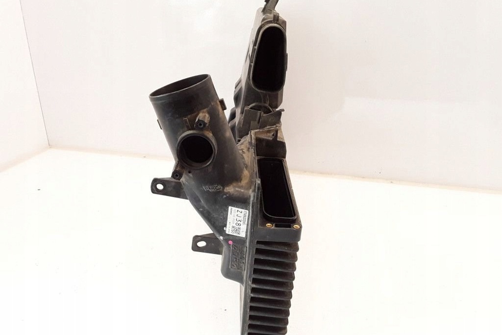 фото №7, Корпус фільтра повітря mazda 2 de 1001409895 1.3l бензиновий 63kw 2008