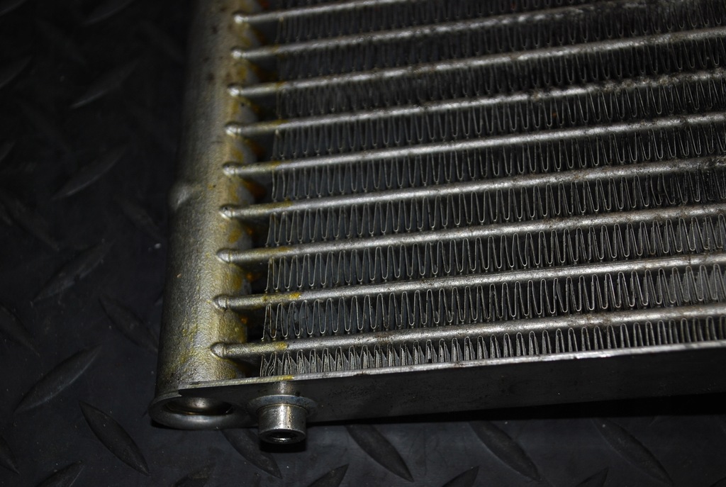 фото №9, Радіатор оливи audi a6 c5 2.5 tdi 4b0317021c