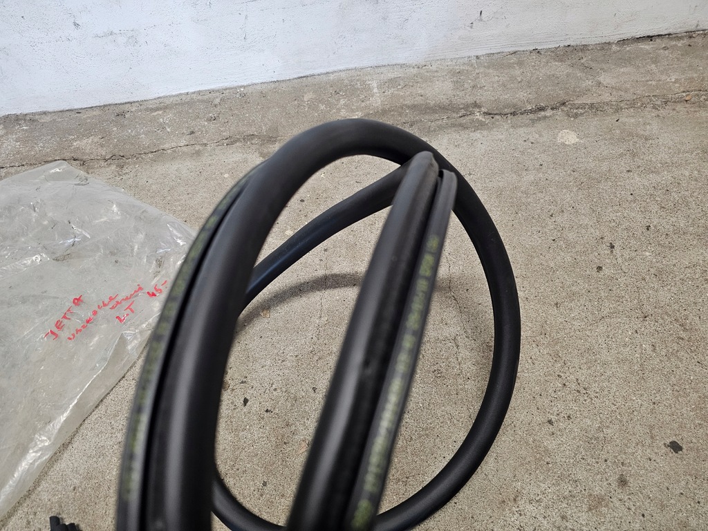 фото №7, Volkswagen jetta v a5 прокладка двері ліва задня задня 1k5867913c 1k5867913