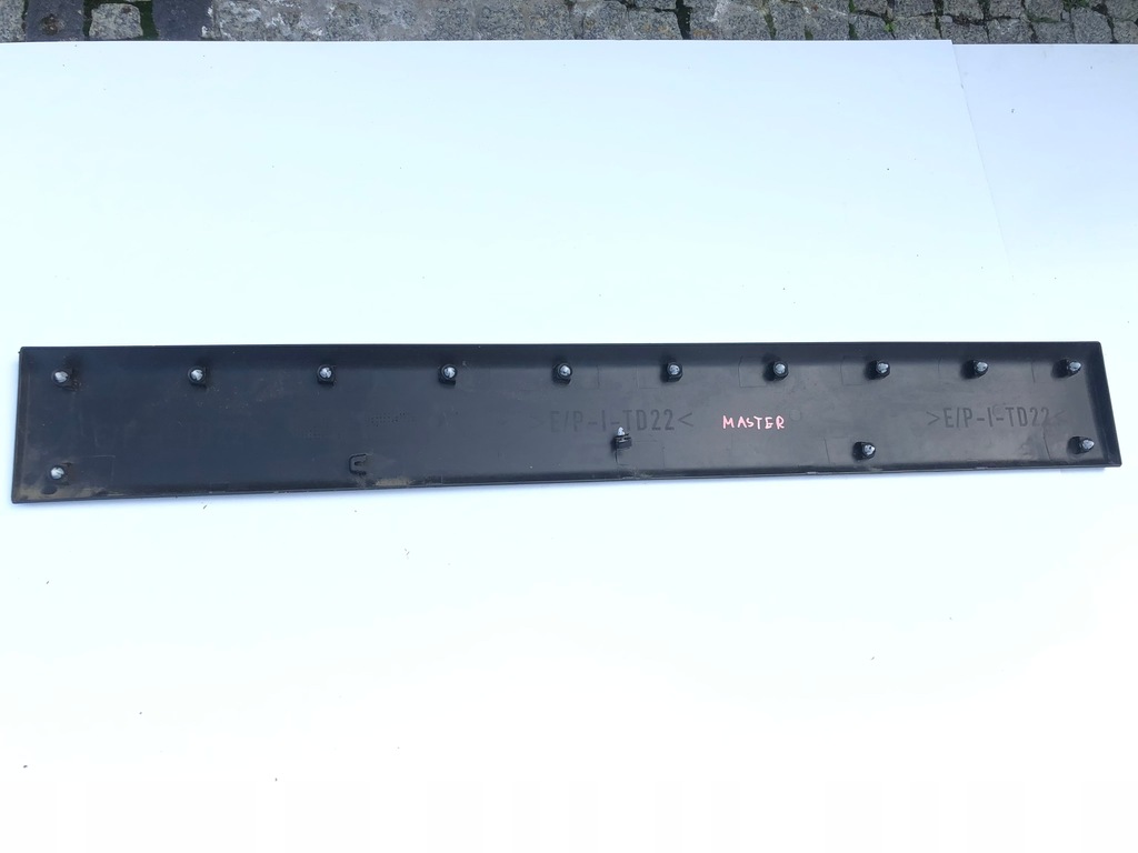 фото №6, Renault master iii movano nv400 левая молдинг 828210160r