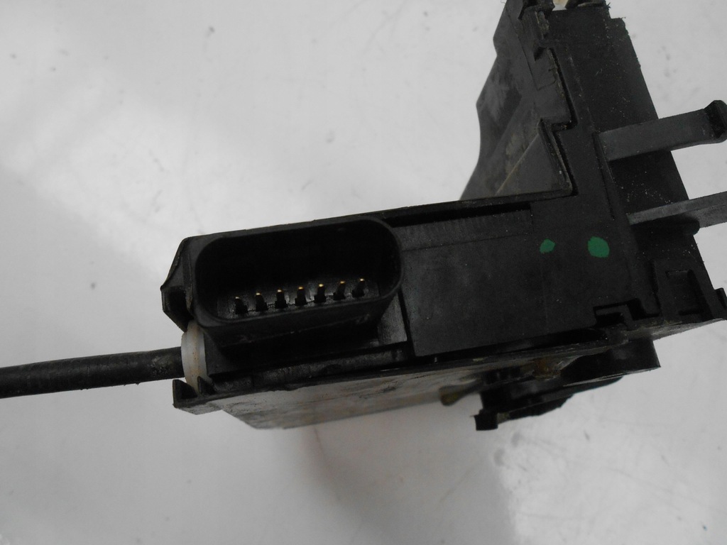 фото №10, Peugeot 308 t9 замок дверь левый задняя рамка ручка 9826126080 9802977380