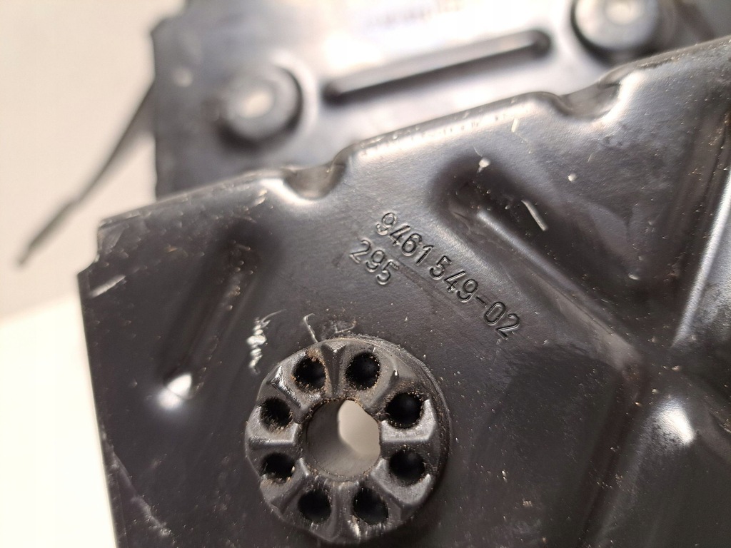 фото №6, Кронштейн утримуючий агрегат радіаторний bmw i4 9461549