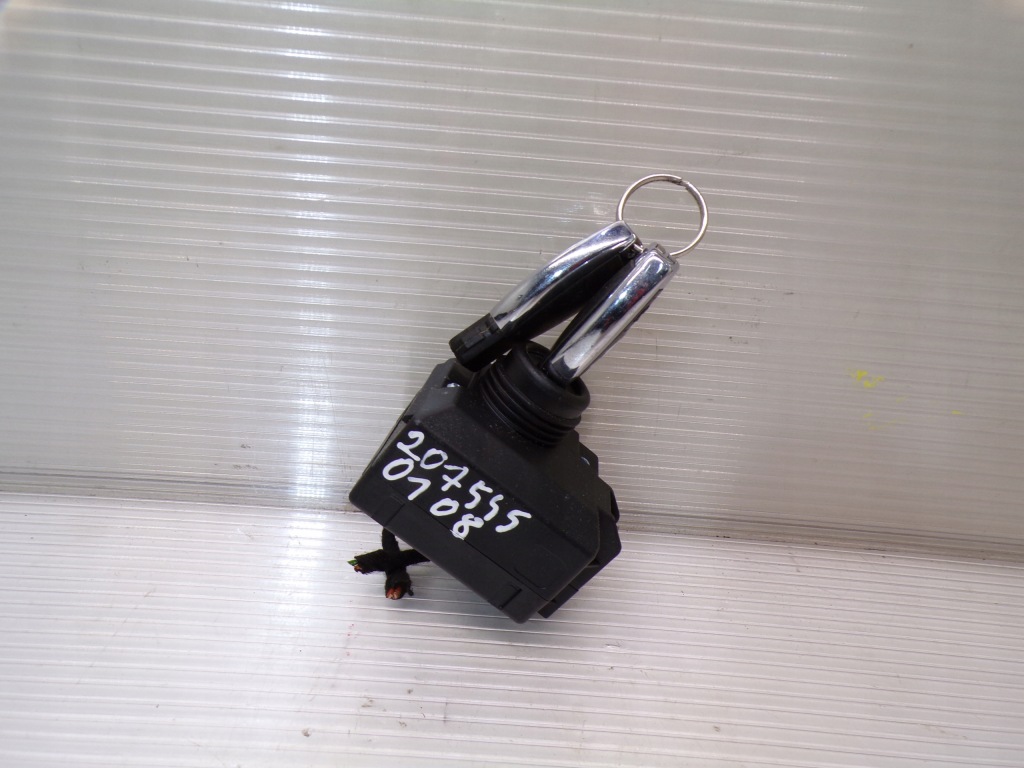 фото №1, Замок зажигания + 2 ключ mercedes w204 w207 2075450108