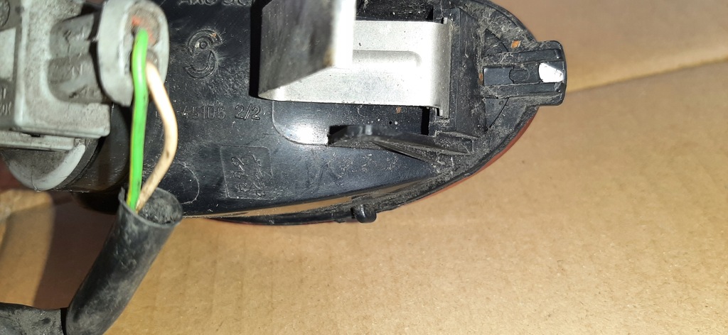 фото №6, Лампа противотуманная peugeot 206 cc cabrio