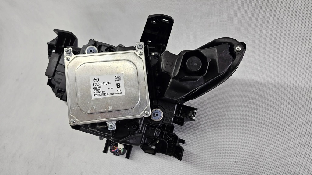 фото №10, Mazda iii лампа правая перед передняя full led 19+