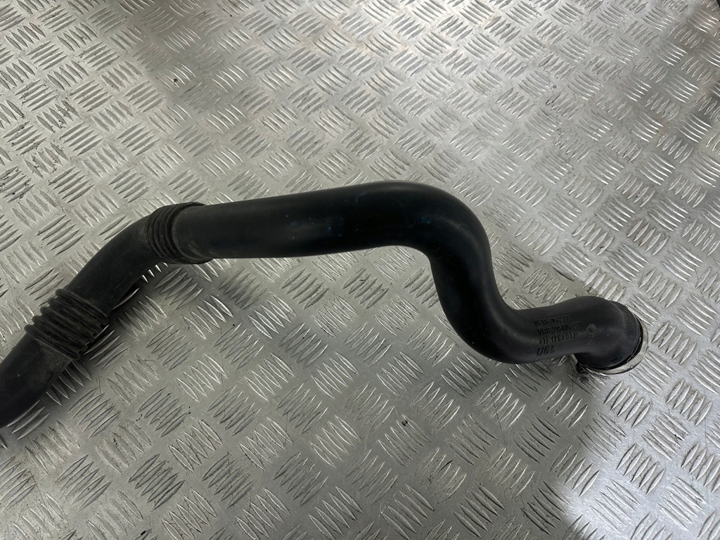 Opel corsa e 1.4 turbo труба пабтрубок  шланг интеркулер 13403237 Оригинал