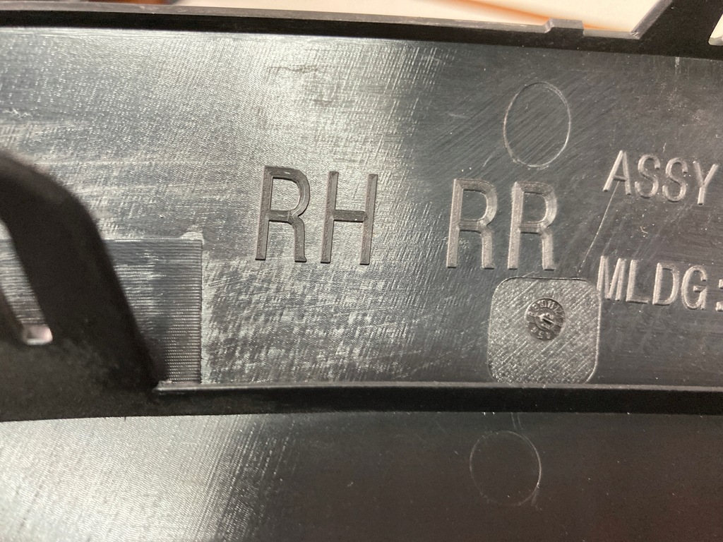 фото №11, Молдинг крила права задня tesla x