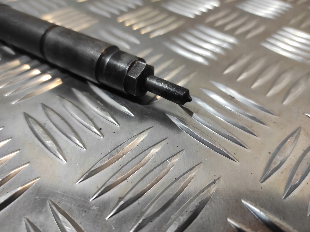 фото №6, Форсунка инжектор lexus is 220 d 2.2 d 177 km 23670-26020 denso 11k10740