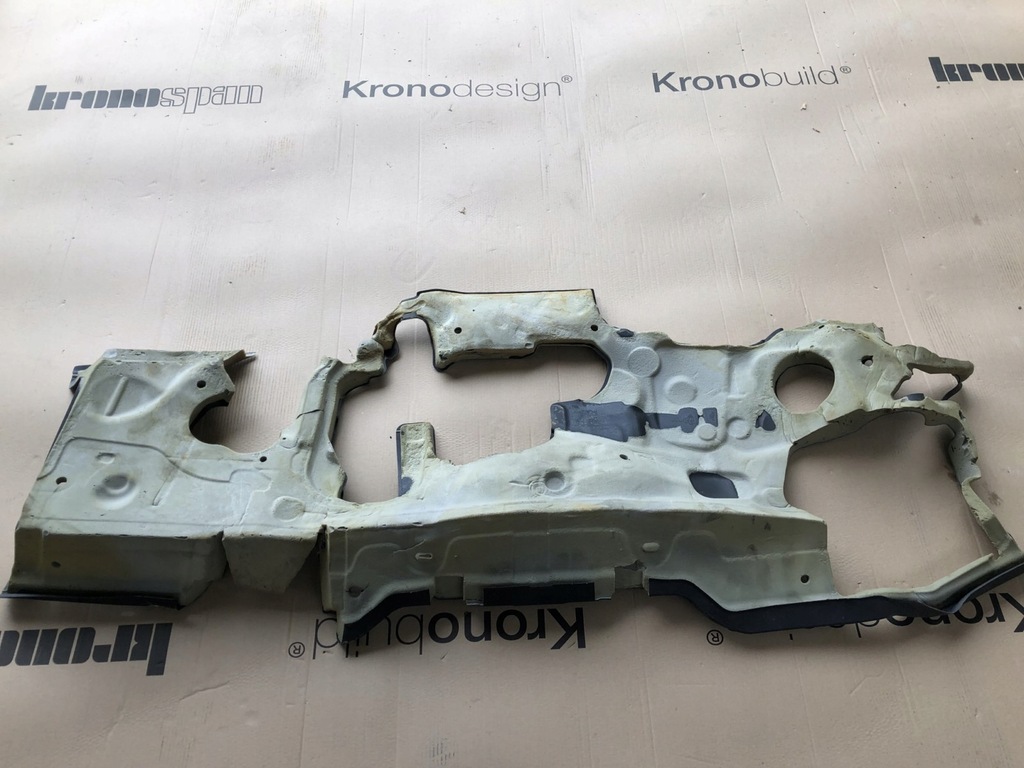 фото №5, Шумоізоляція стіни перегородки mercedes w176