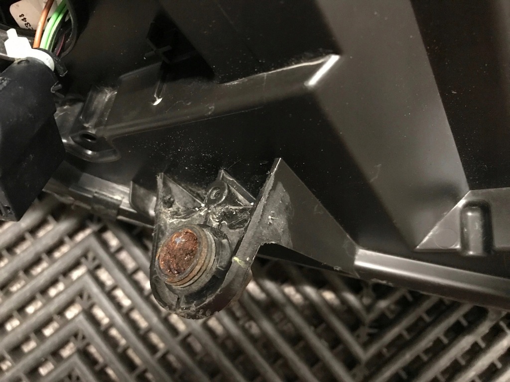 фото №6, Лампа ліва перед volkswagen t5 lift ксенон led