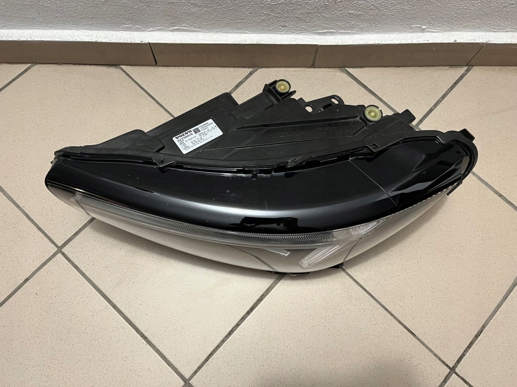 Лампа передняя перед левая volvo xc40 xc-40 lift full led 22- 32338908 Цена