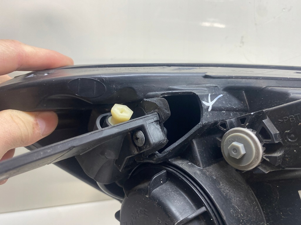 фото №7, Kia picanto ii lift лампа левая левый перед передняя led линза 921011y3