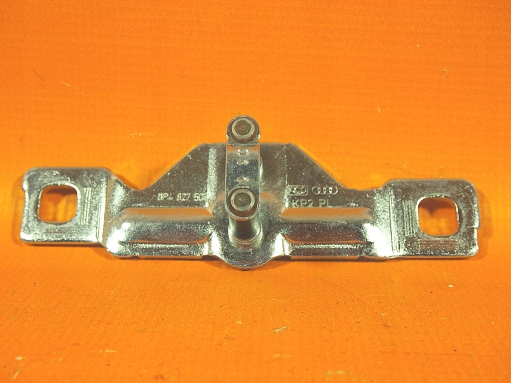 фото №1, Audi a5 8t 16km засувка кришки багажника 8p4827507