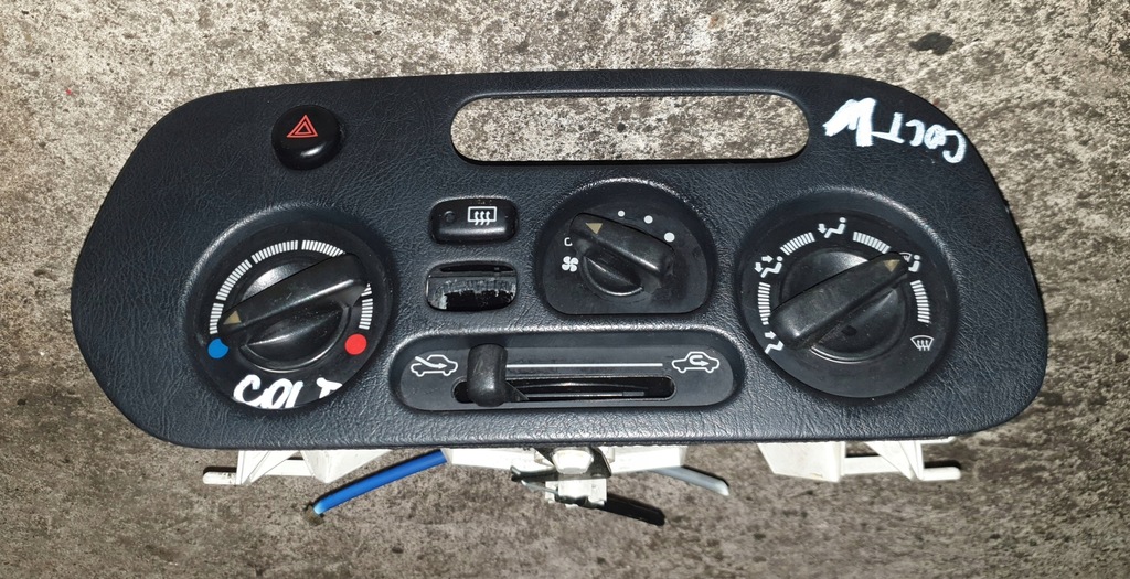 фото №1, Панель обдув рамка mitsubishi colt v