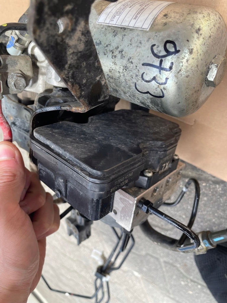 Toyota corolla e21 2018- насос abs 113040-41340 89541-12e30 Киев