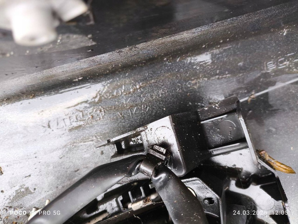 фото №11, Mazda 5 ii cw перед бампер , передний kompletny белый