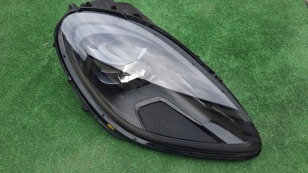 фото №1, Porsche macan lift 95b full led лампа передня