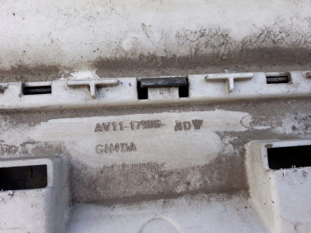 фото №15, Ford b-max бампер задній задня