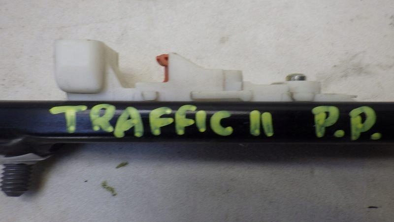 фото №6, Регулювання висоти поперечина правий перед trafic vivaro ii