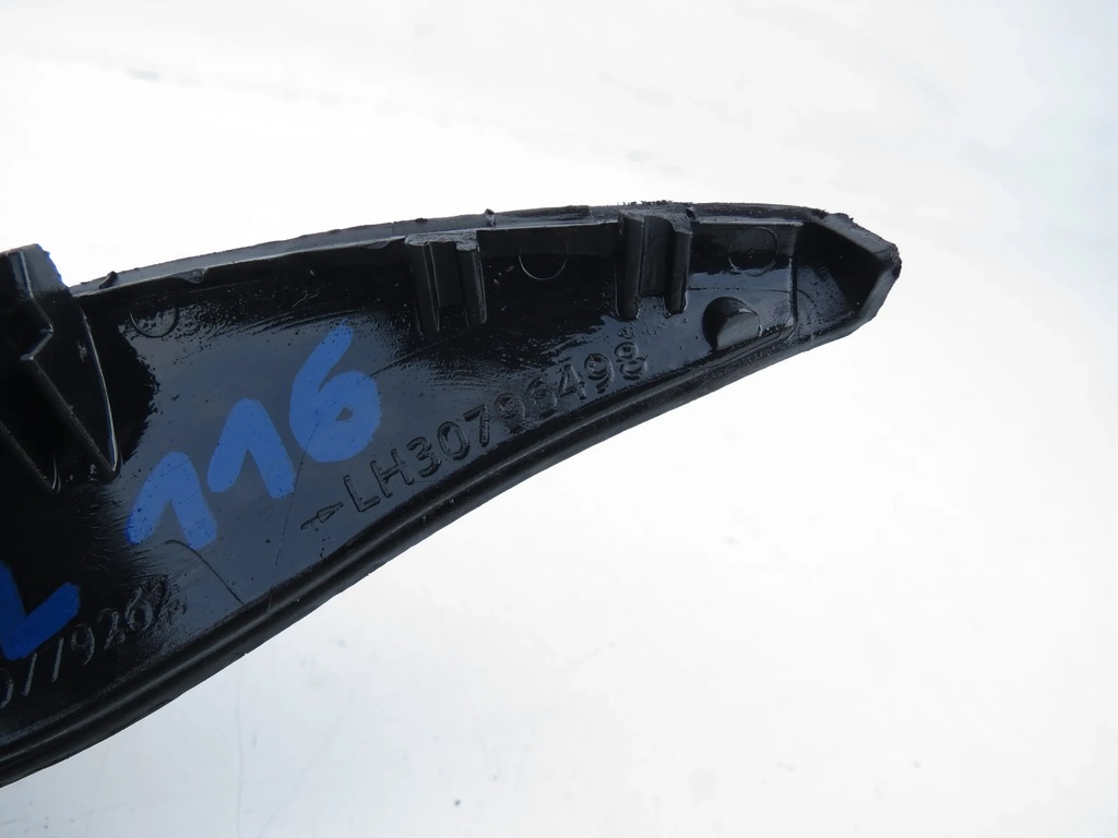 фото №8, Защита уголок накладка панель под лобовое стекло левая левый перед volvo s80 ii v70 iii xc70