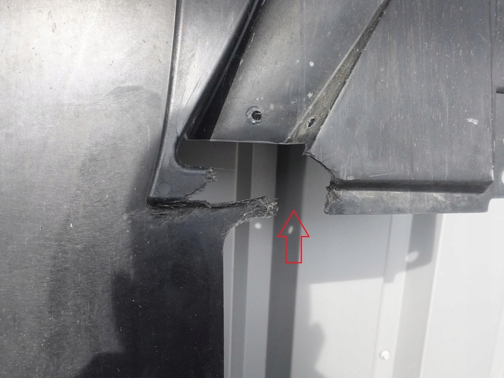 фото №4, Ferrari 488 gtb плита захист підлога задня