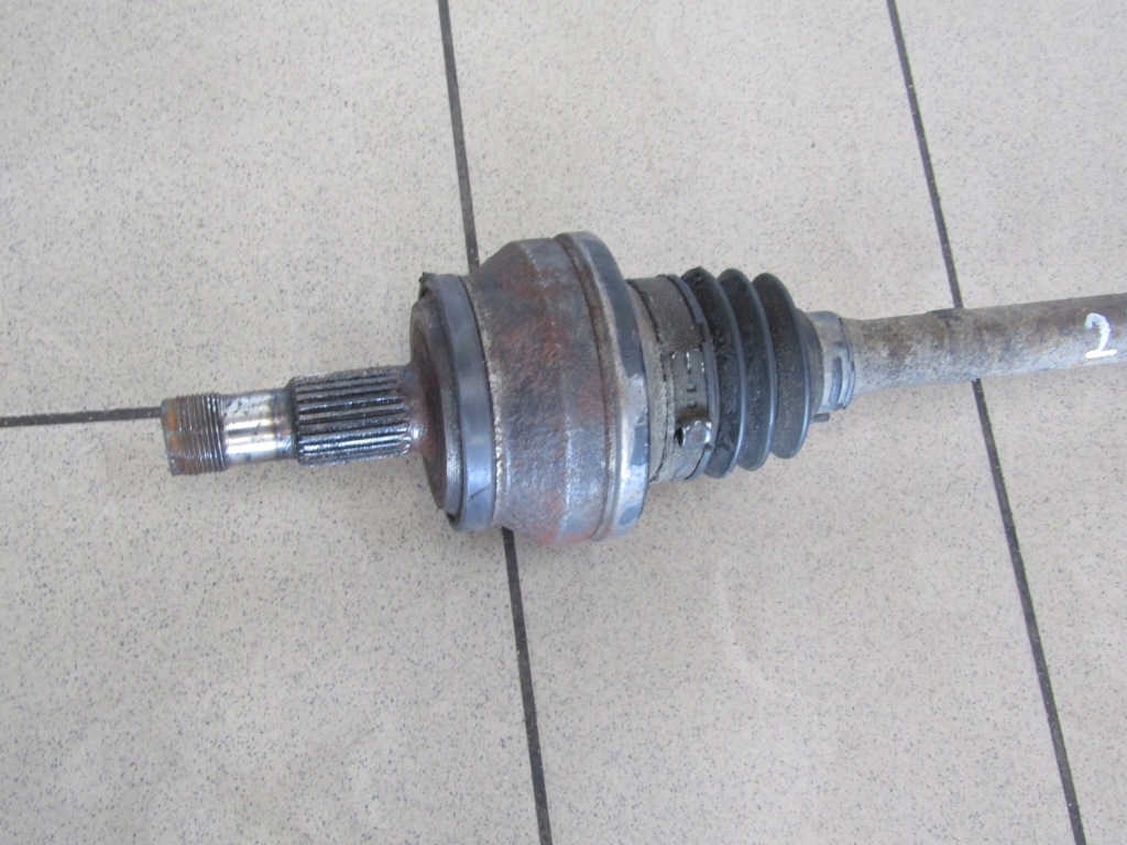 Приводной вал półośka приводная задняя mercedes w211 a2113500956 a2113500702 Киев