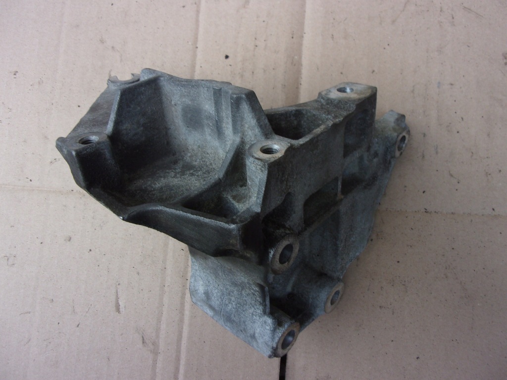 Кронштейн генератора 2.0 16v ford mondeo mk2 Доставка