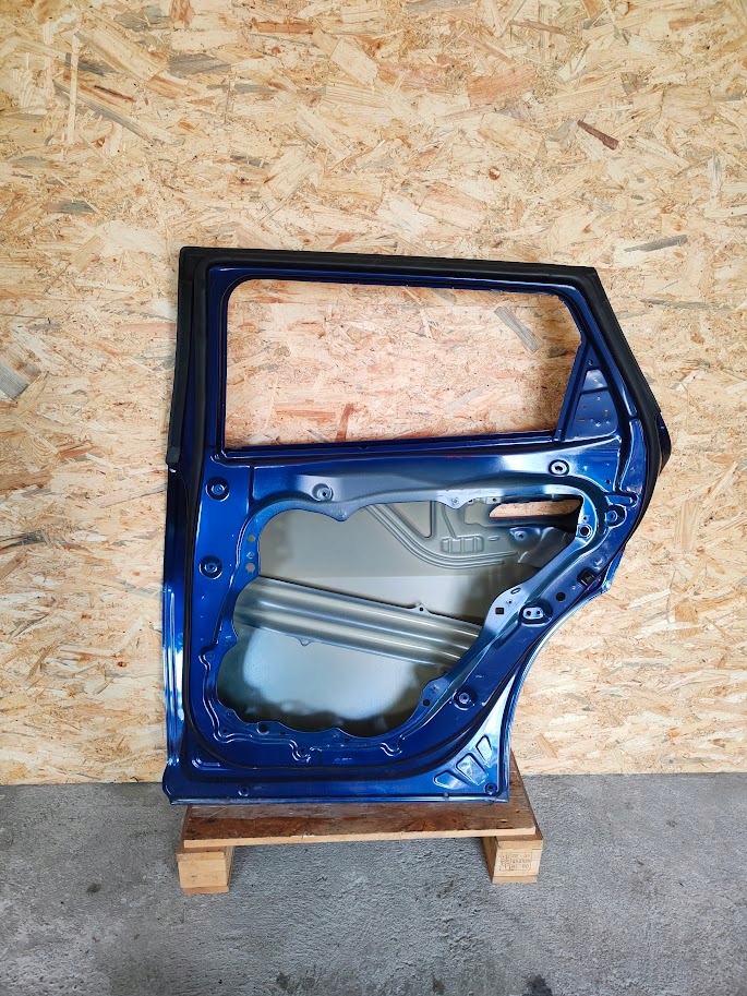 Купити Дверей правий задні kia ev6