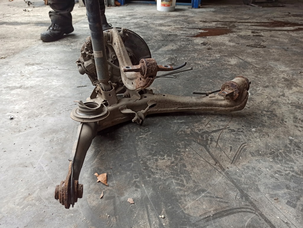 фото №13, Honda civic viii 1.3 b sd поворотный кулак рычаг левый задняя балка подвеска oś