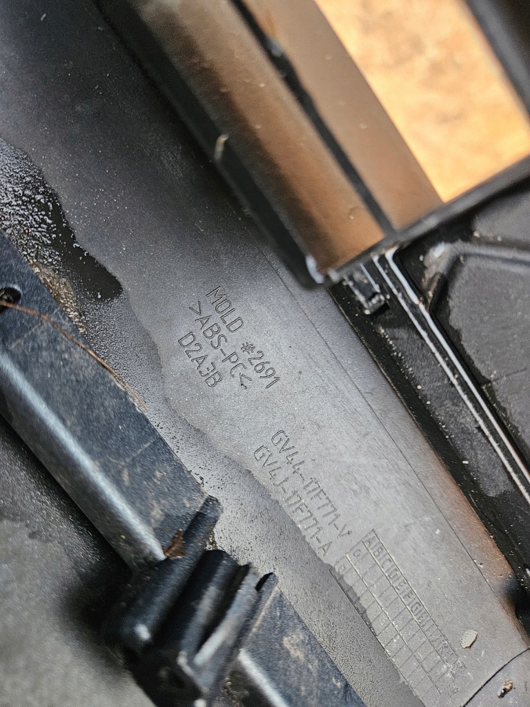 Ford kuga mk2 lift st line бампер перед передній Ціна