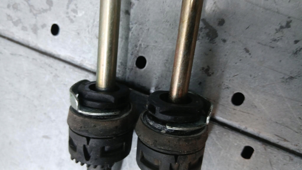 Трос перемикання передач skoda fabia i 1.4b 03r kombi 6y0711265c/266b Ціна