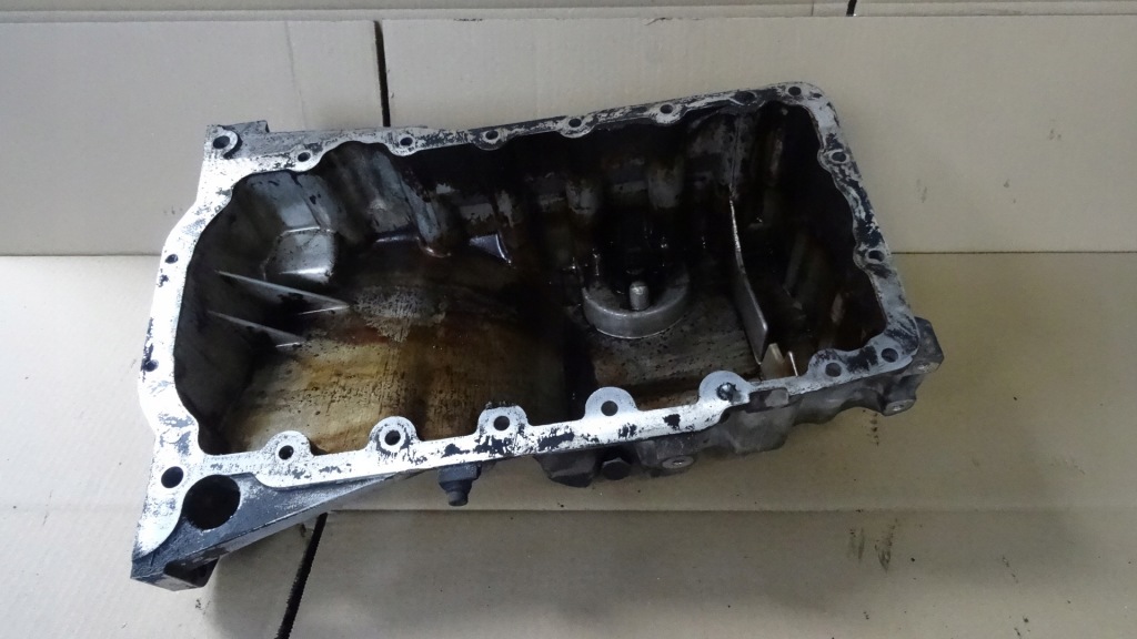 фото №1, Audi a6c5 a6 c5 lift 2.0 b поддон масляная