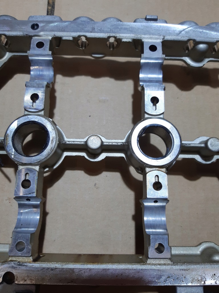 фото №9, Audi q5 8r 3.2 fsi крышка валов распределительного вала cal 06e103286l