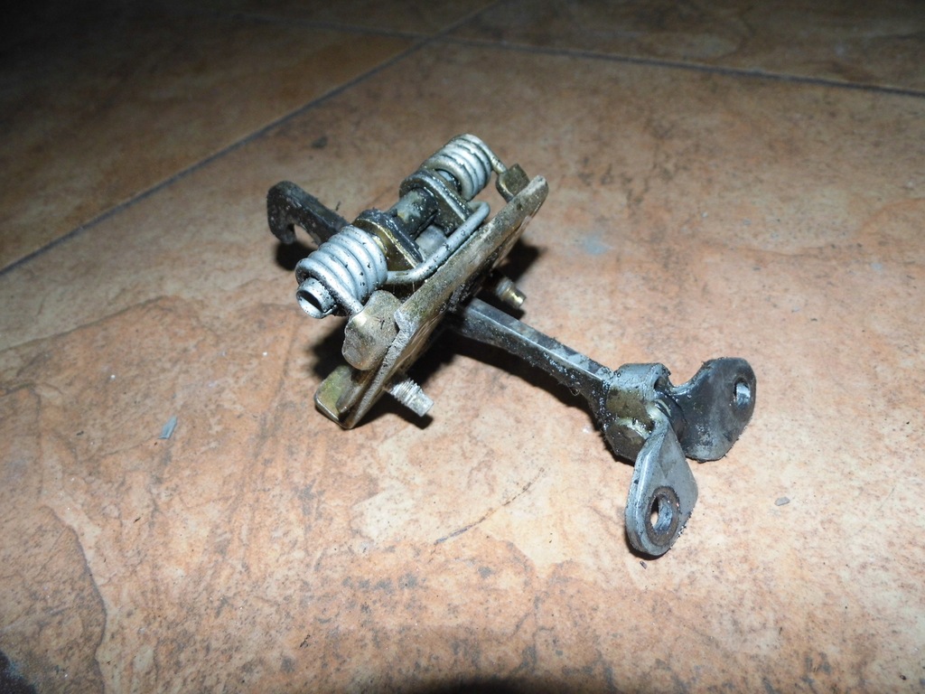 фото №5, Peugeot 807 2.0b 04' обмежувач двері лівий перед