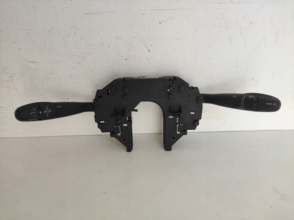 фото №1, Citroen c5 iii x7 переключатель комбинированный 96720602xt