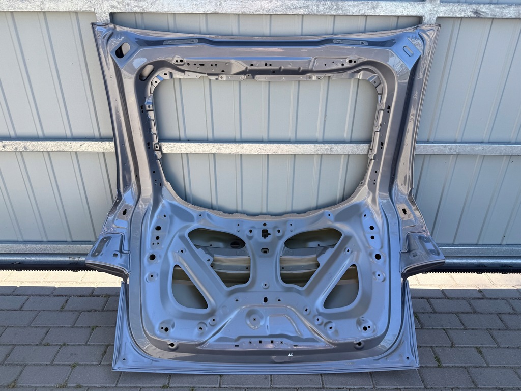 фото №12, Кришка багажника задня задня tesla y 2025