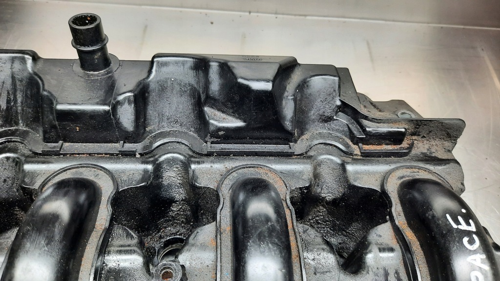 фото №8, Крышка клапанов 8200482514 renault espace iv 2.2 dci