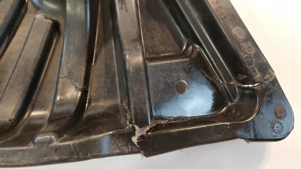 фото №7, Захист двигуна плита mercedes-benz c-klasa w204