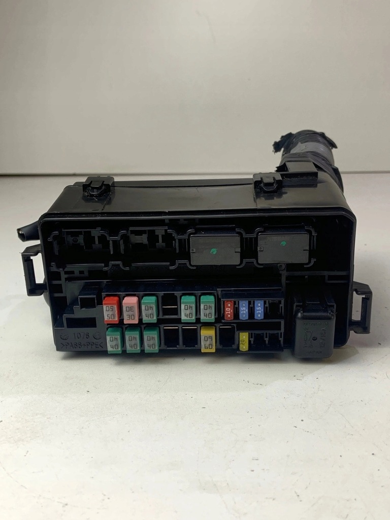 фото №7, Коробка предохранителей nissan micra k13