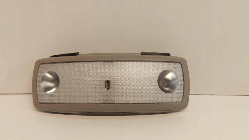 фото №1, Volvo v70 iii лампа потолочный 39826654