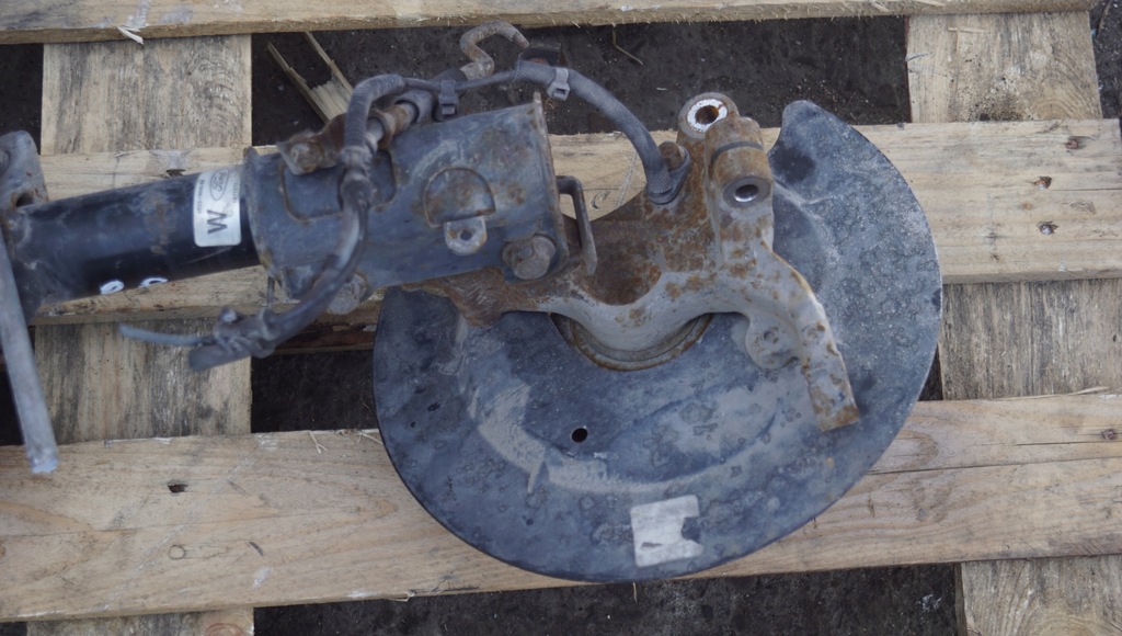 фото №8, Поворотный кулак правый перед ford mustang v gt 4.6 05-09