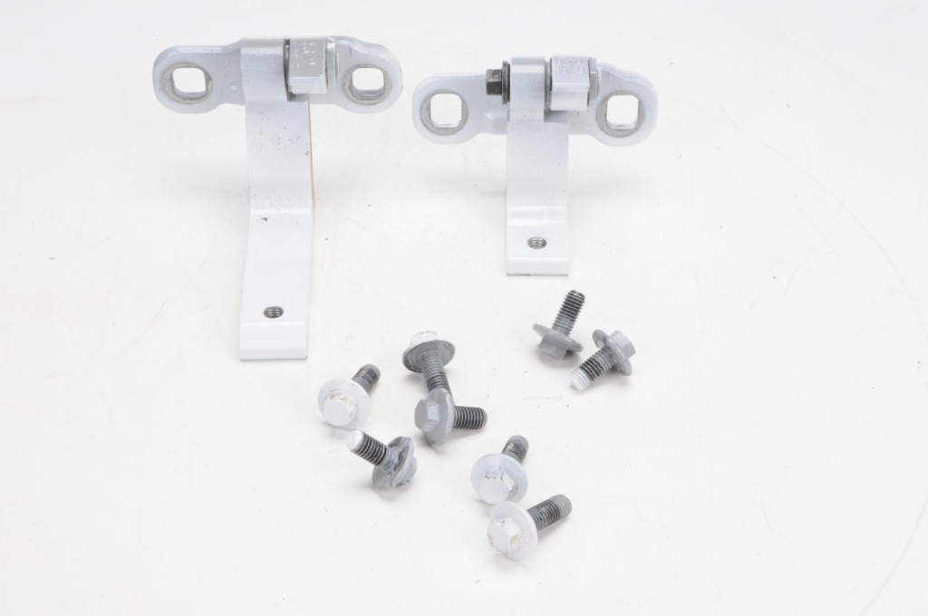 Купити Volvo xc40 2 петля обмежувач дверей правий задні