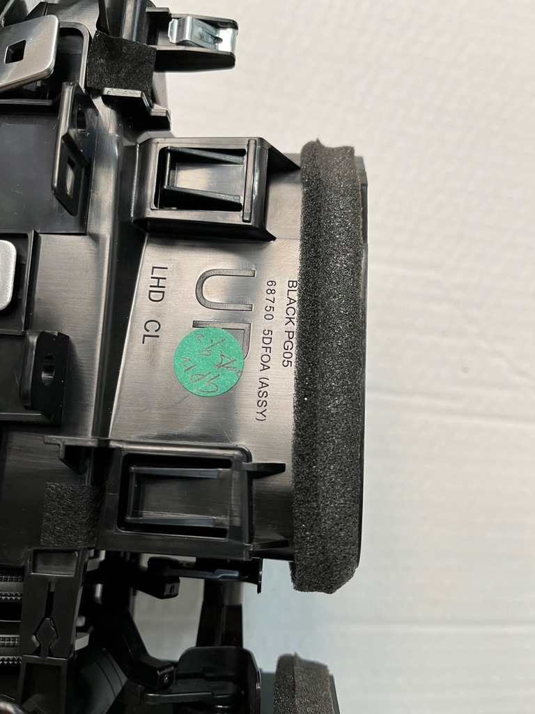 фото №6, Infiniti q30 qx30 решётка воздуховод воздуха середина 68750-5df0a