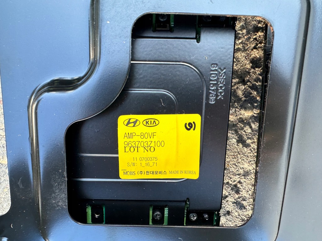 фото №3, Hyundai i40 усилитель аудио 963703z100 11-